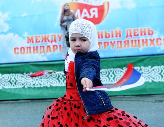 Митинг, посвященный Дню весны и труда, в Грозном