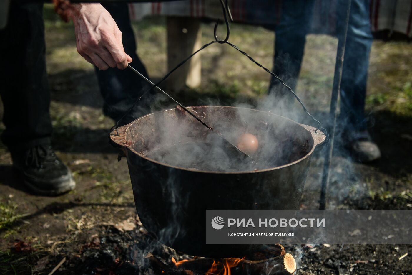 Праздник "Светлая седмица" в музее деревянного зодчества "Витославлицы" в Новгородской области