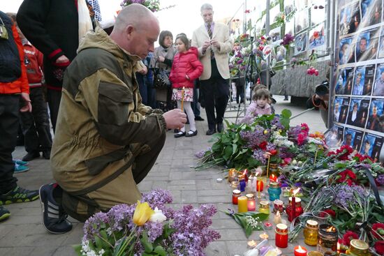Митинг-реквием в Донецке, посвященный трагедии в Одессе 2 мая 2014 года