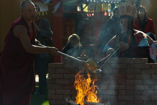 Буддийский ритуал умиротворения "Огненная пуджа" в Санкт-Петербургском дацане