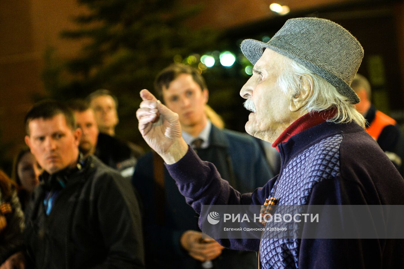 Профилактика горелки Вечного огня в Александровском саду