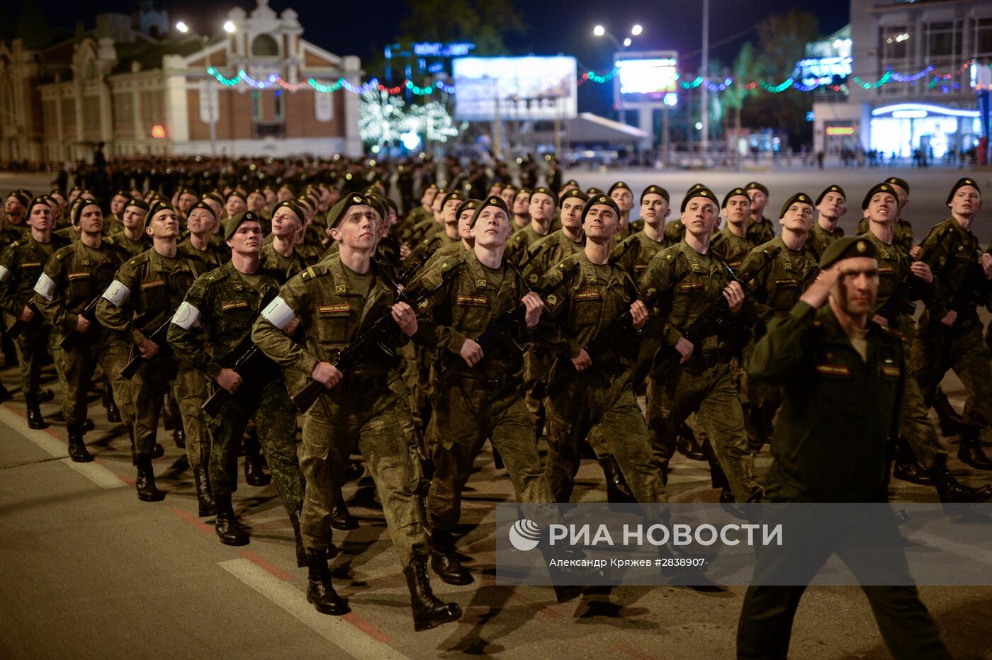 Репетиция парада Победы в Новосибирске