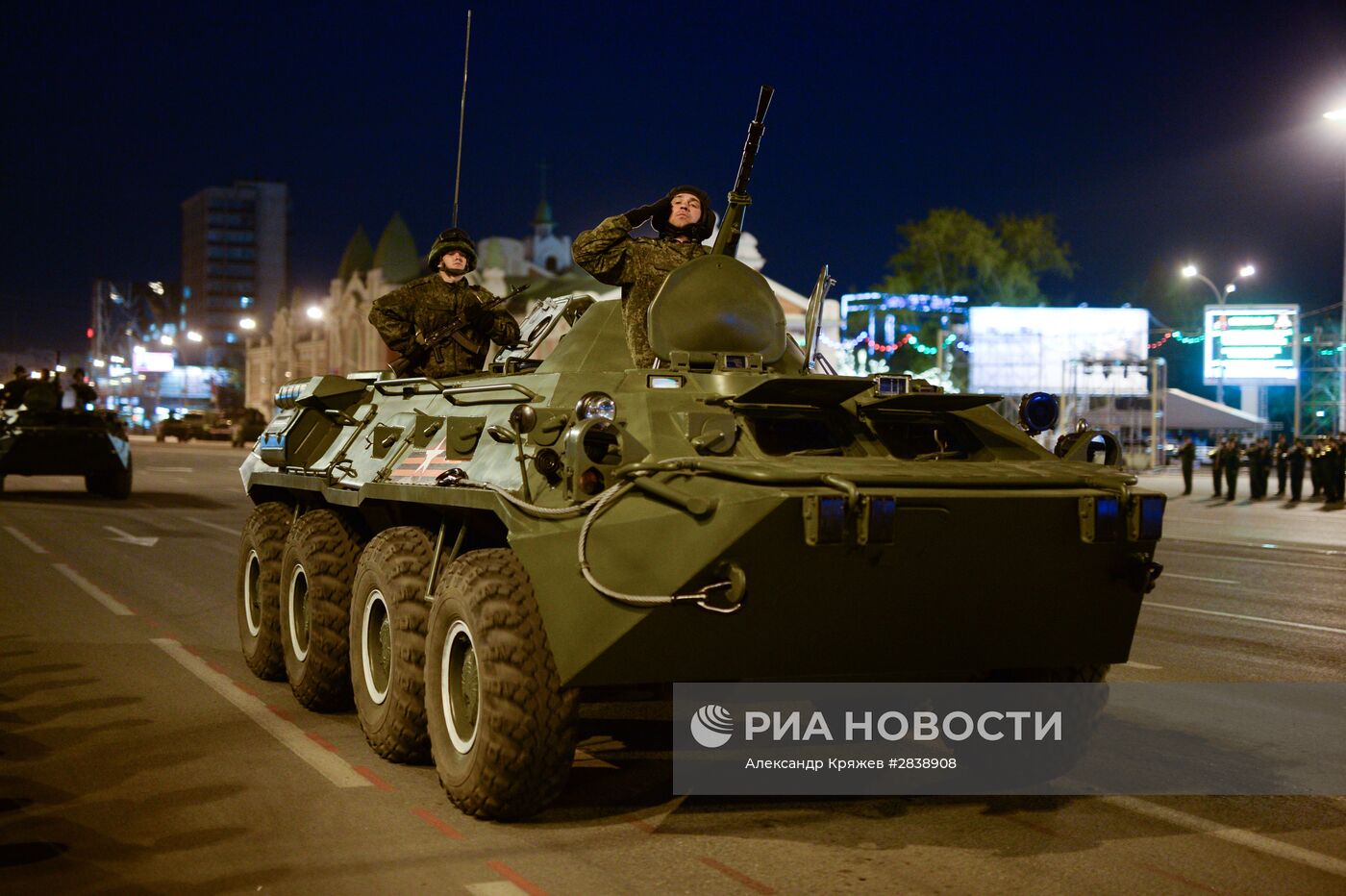 Репетиция парада Победы в Новосибирске