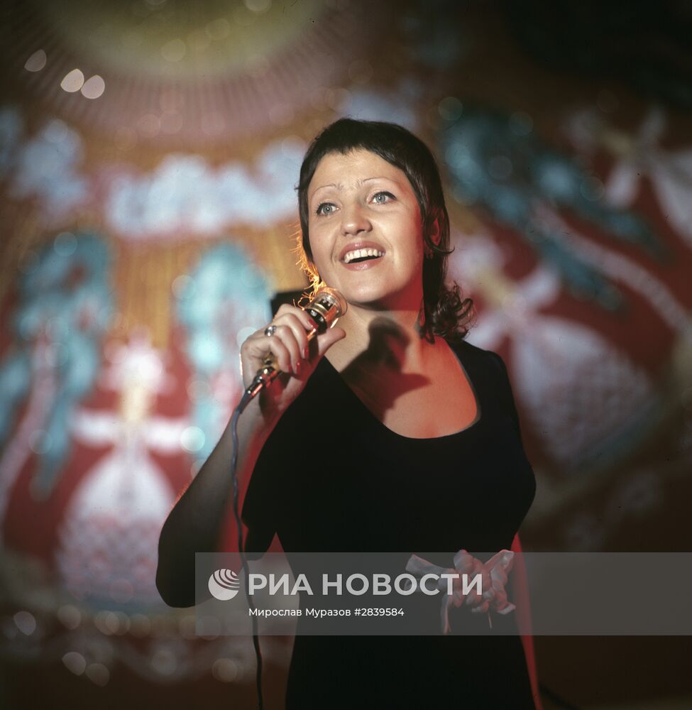 Певица Галина Ненашева