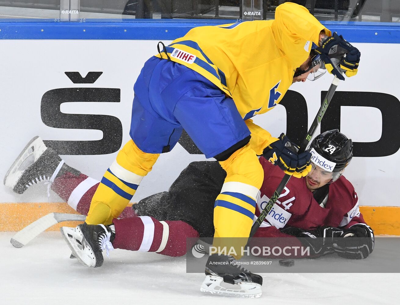 Хоккей. Чемпионат мира. Матч Швеция - Латвия