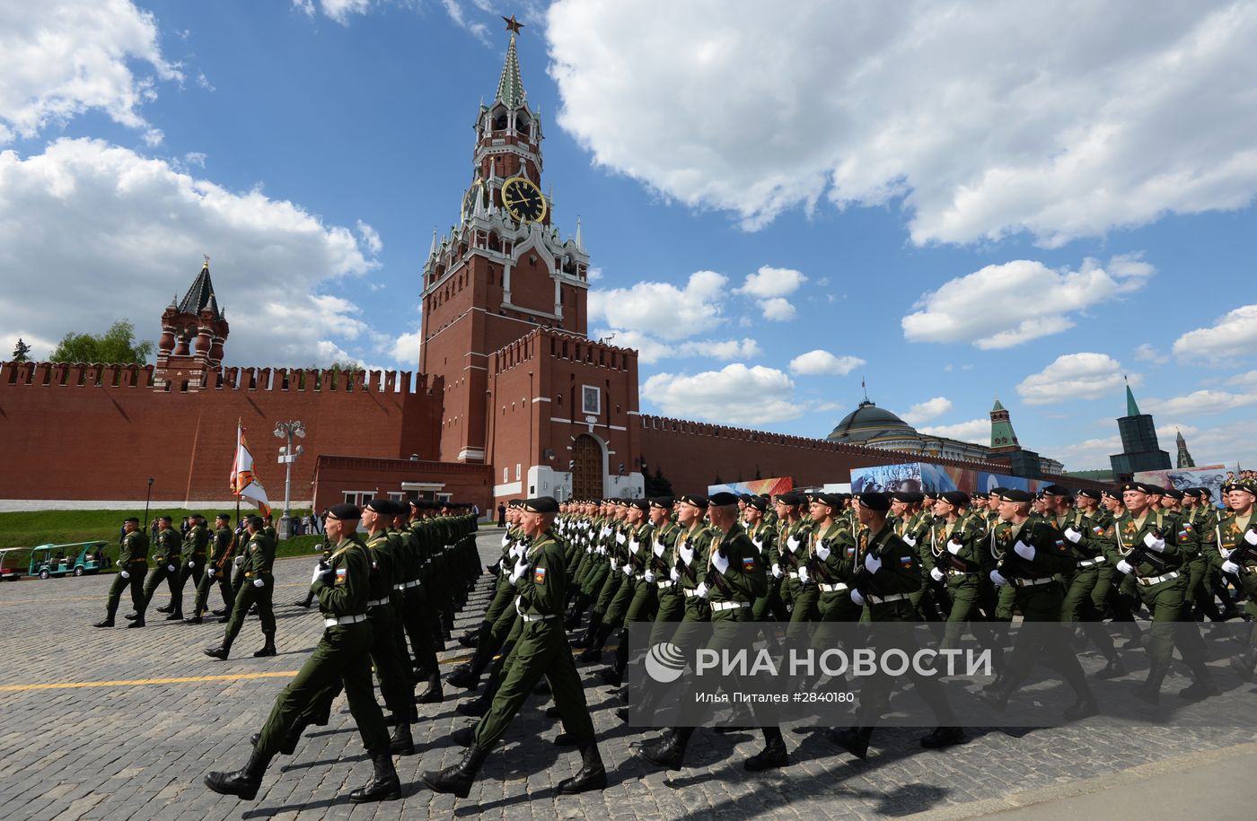 Генеральная репетиция военного парада в честь 71-й годовщины Победы в ВОВ