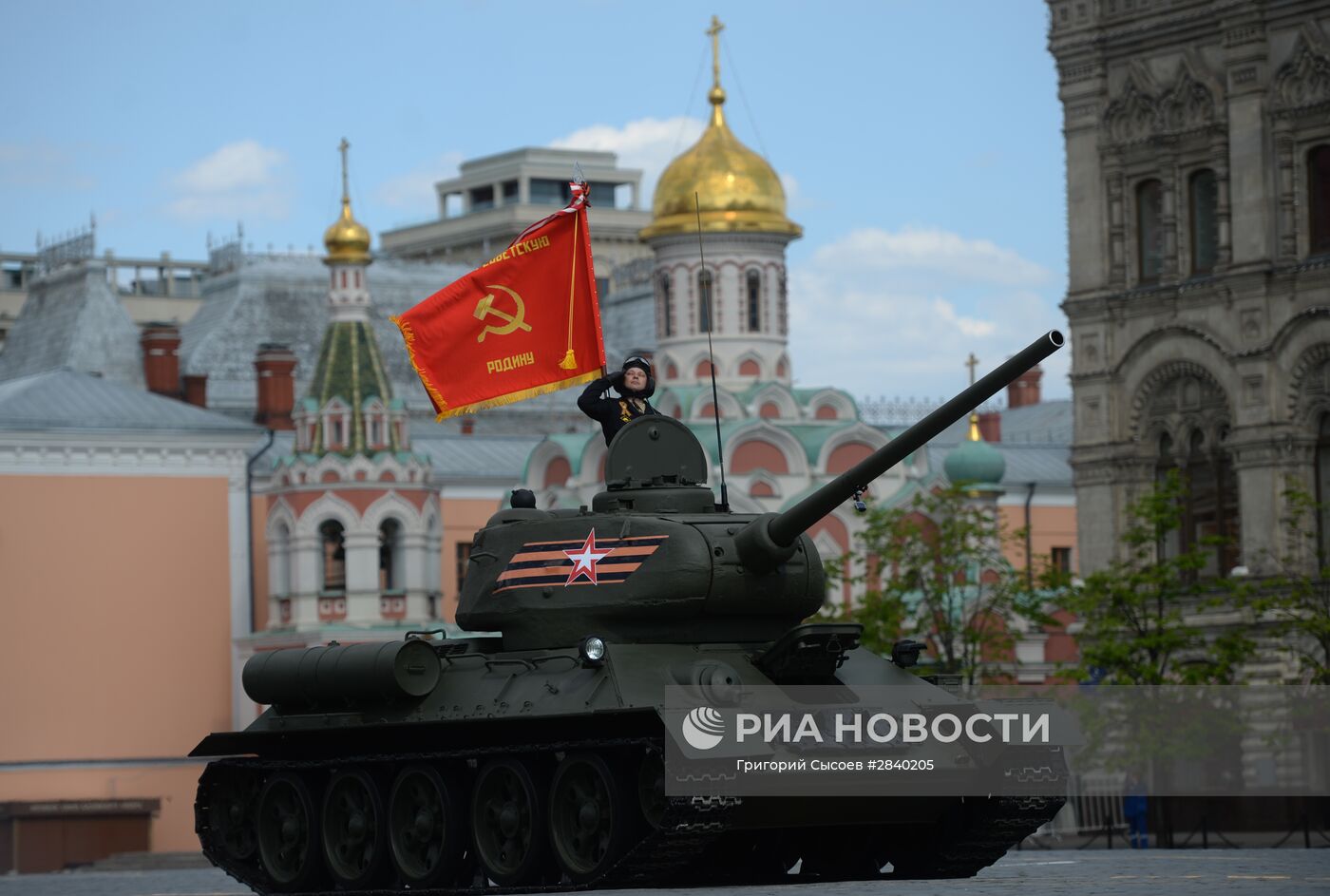 Генеральная репетиция военного парада в честь 71-й годовщины Победы в ВОВ