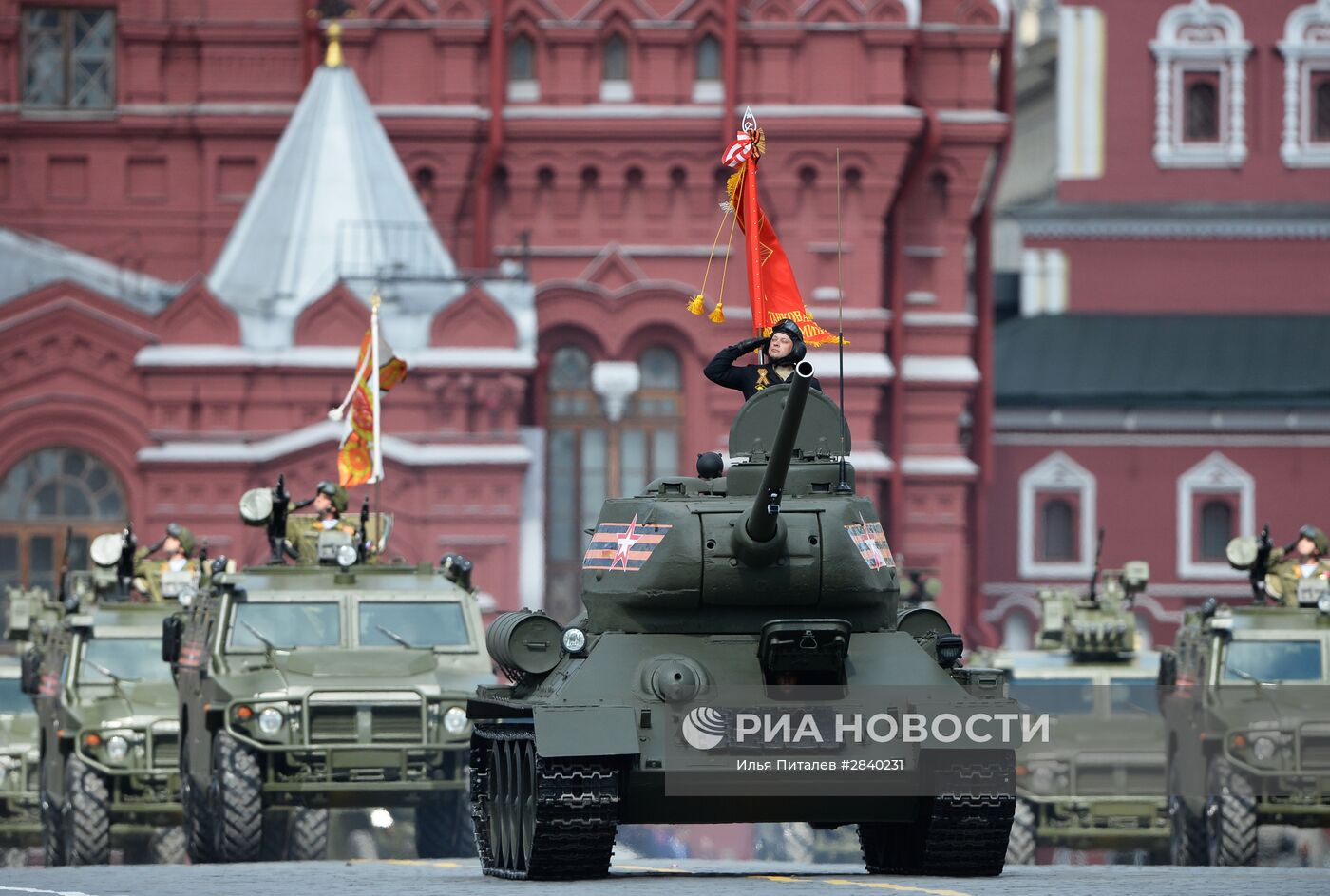 Генеральная репетиция военного парада в честь 71-й годовщины Победы в ВОВ