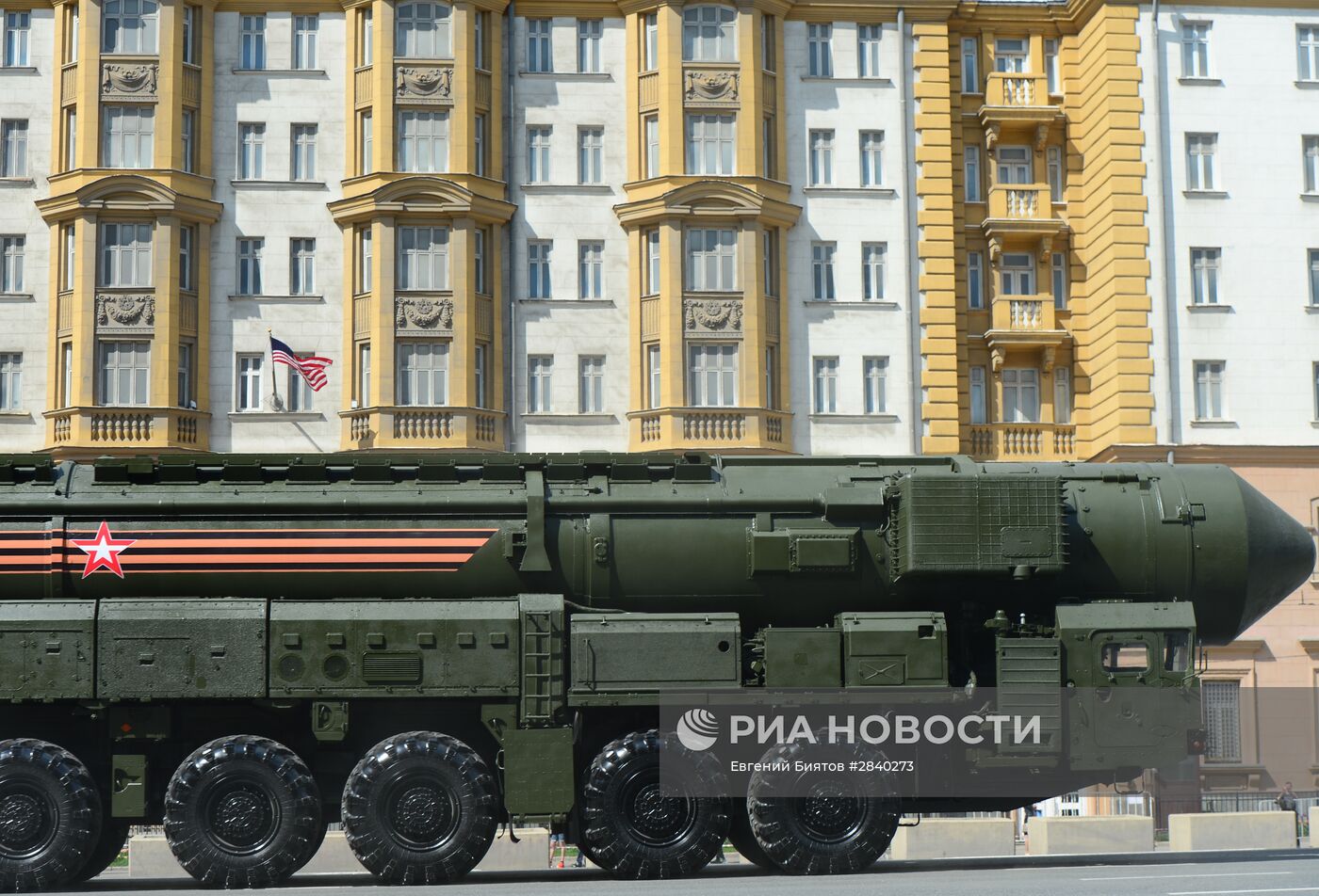 Генеральная репетиция военного парада в честь 71-й годовщины Победы в ВОВ