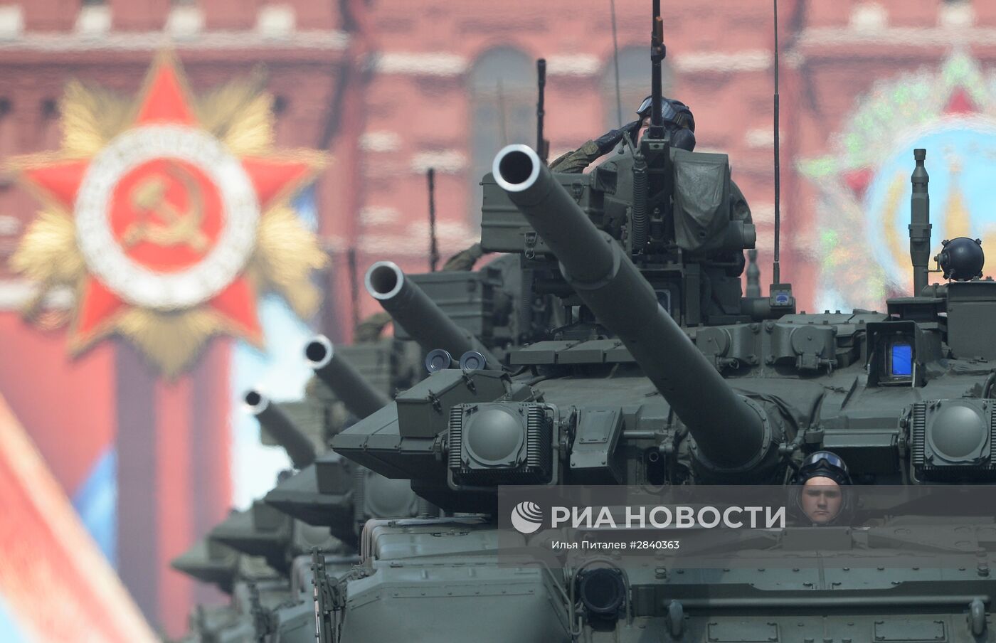 Генеральная репетиция военного парада в честь 71-й годовщины Победы в ВОВ