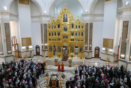 Открытие храма в честь святых благоверных князей Петра и Февронии Муромских в Донецке