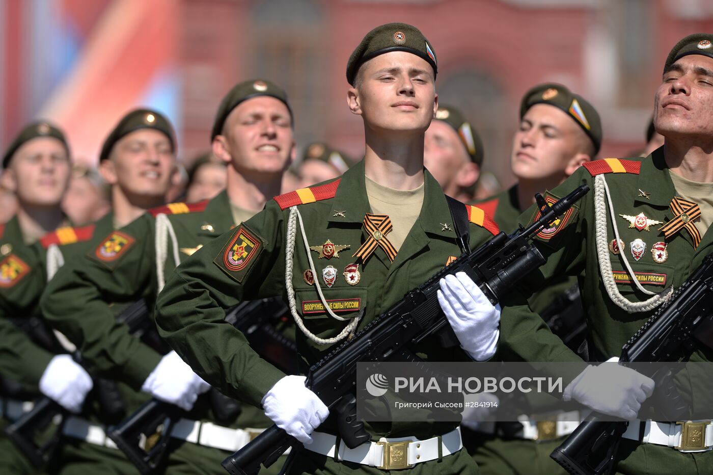 Военный парад в честь 71-й годовщины Победы в ВОВ