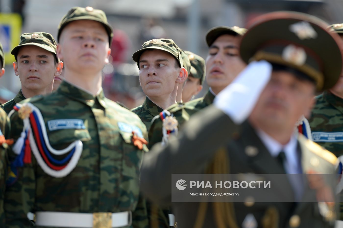 Парад Победы в городах России