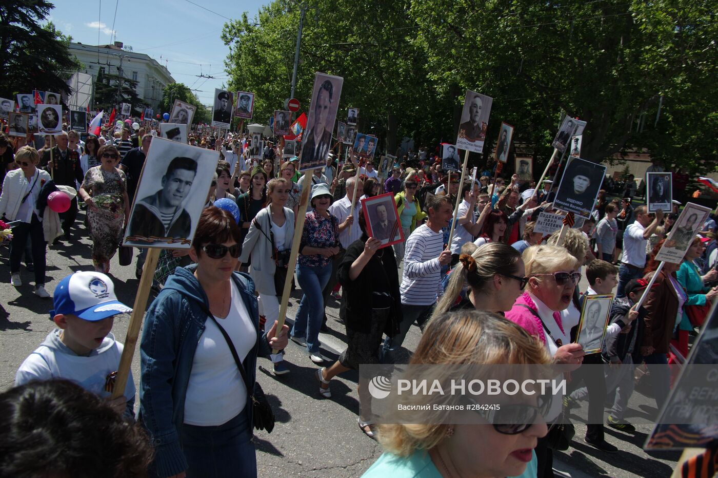 Шествие "Бесcмертный полк" в городах России