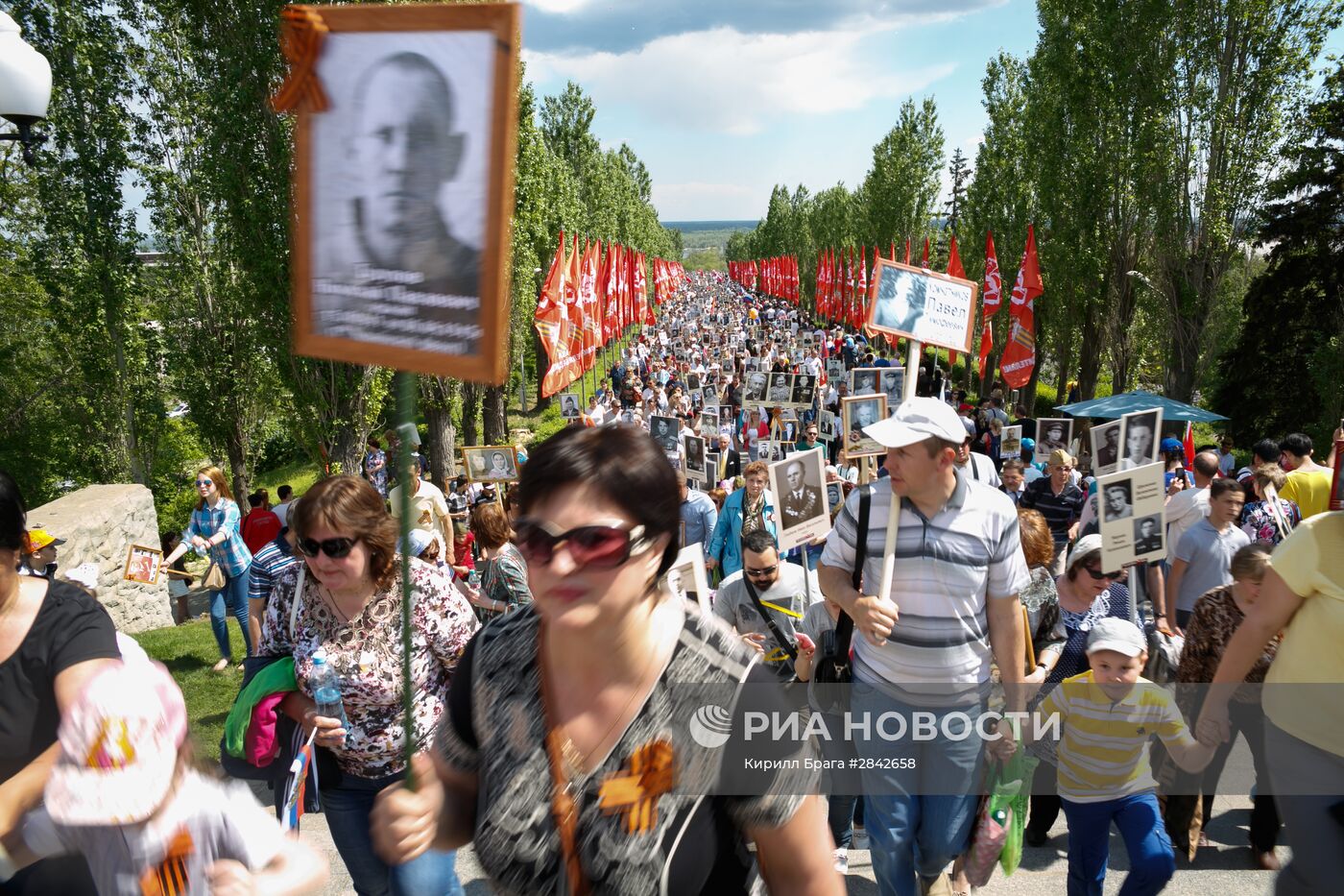 Шествие "Бесcмертный полк" в городах России