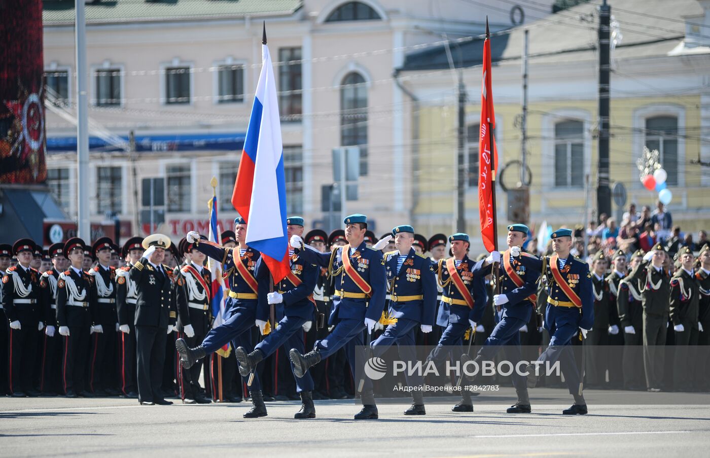 Парад Победы в городах России