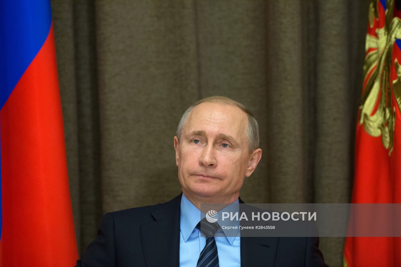 Президент России В.Путин провел совещание с руководством министерства обороны