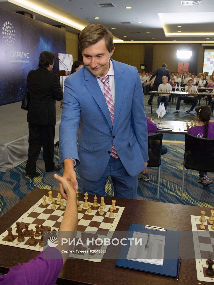 Президент РФ В. Путин посетил образовательный центр "Сириус" в Сочи