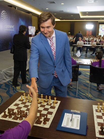 Президент РФ В. Путин посетил образовательный центр "Сириус" в Сочи