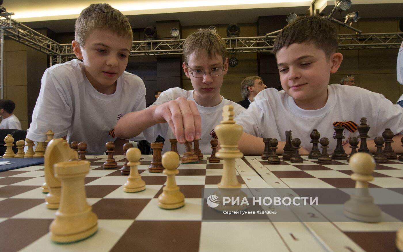 Президент РФ В. Путин посетил образовательный центр "Сириус" в Сочи