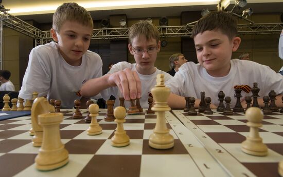 Президент РФ В. Путин посетил образовательный центр "Сириус" в Сочи