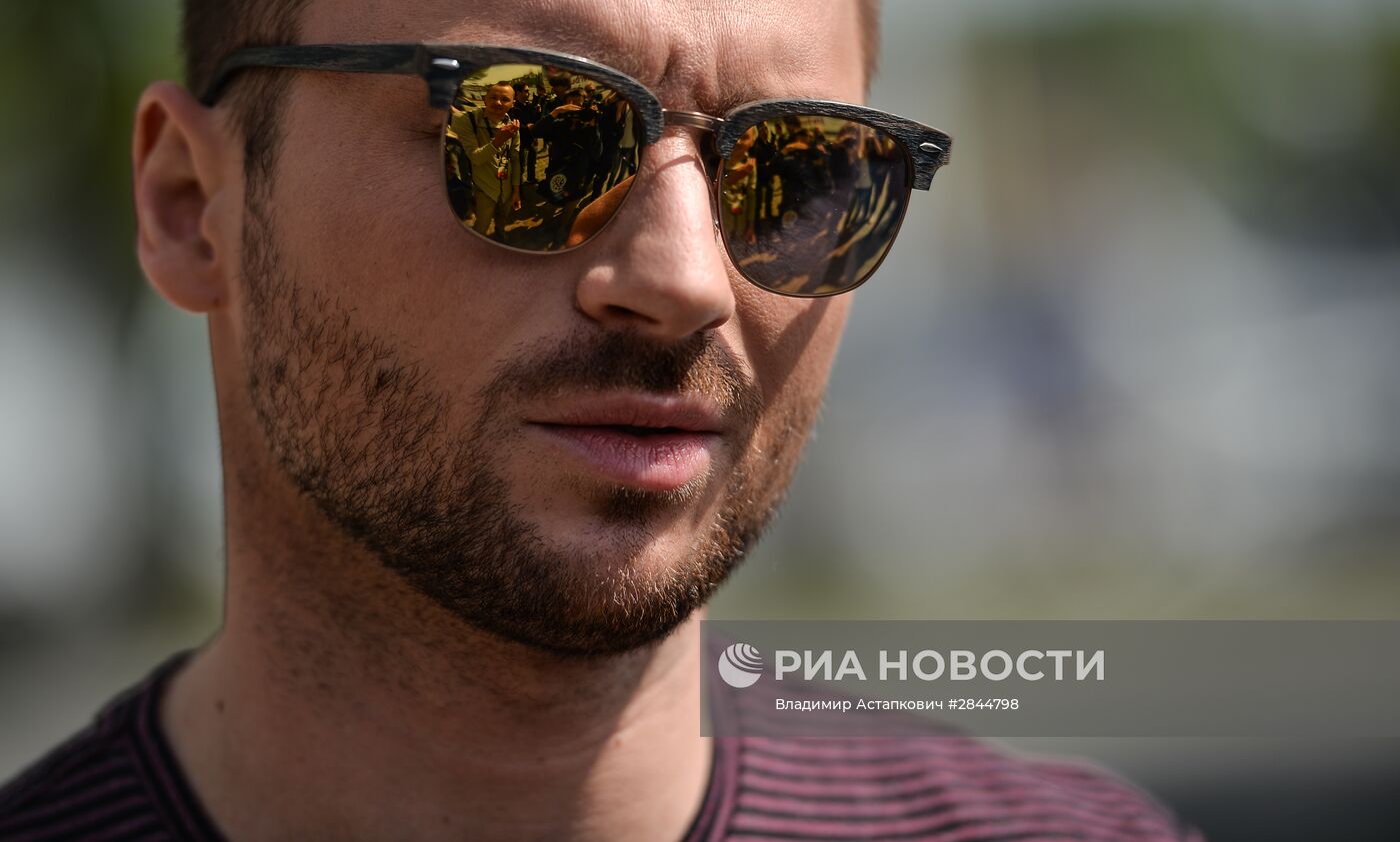 Участник "Евровидение - 2016" Сергей Лазарев во время прогулки по Стокгольму