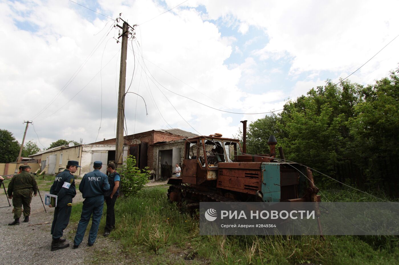 Последствия обстрела Докучаевска в Донецкой области