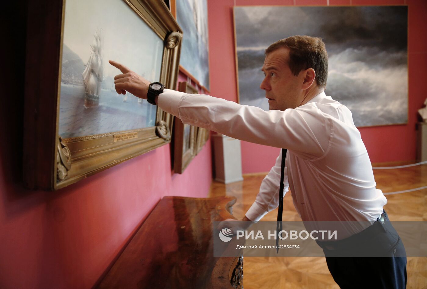 Рабочая поездка премьер-министра РФ Д. Медведева в Крымский федеральный округ. День второй