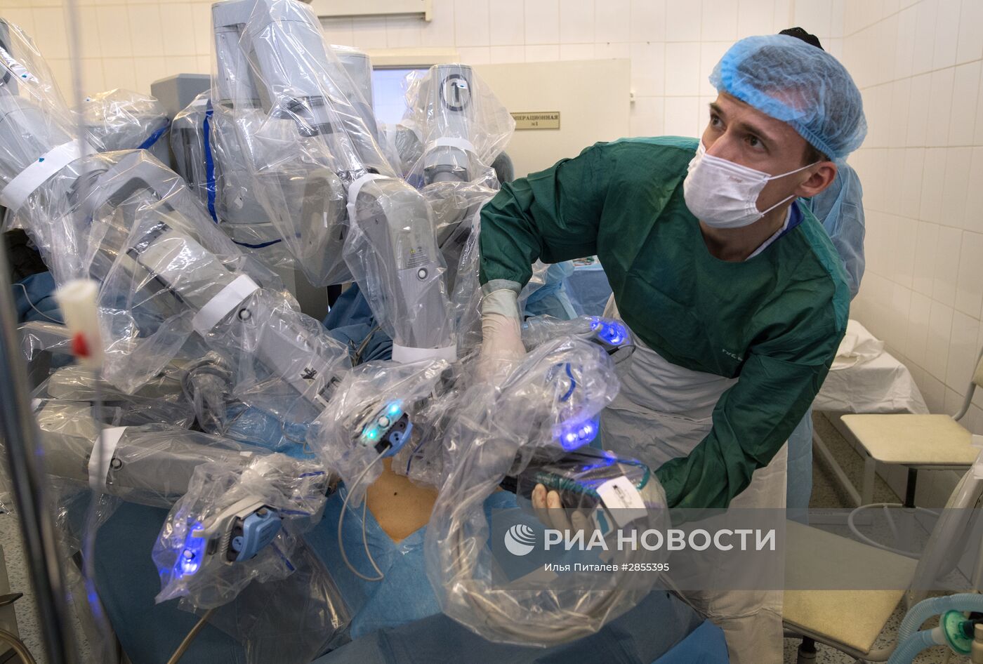 Онкологическая операция с применением робота-хирурга "Да Винчи"
