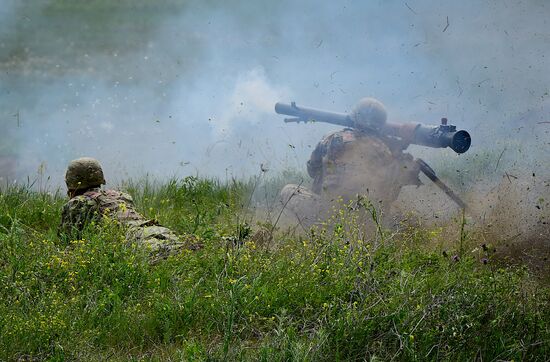 Совместные военные учения вооруженных сил Грузии и США "Достойный партнёр"