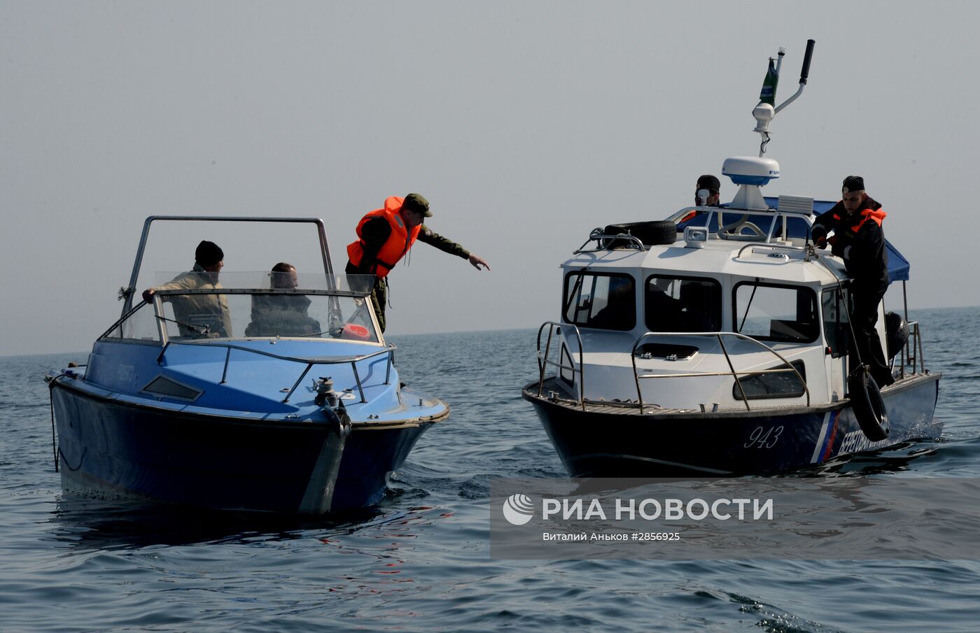 Рейд морских пограничников по проверке прибрежного лова в Приморском крае