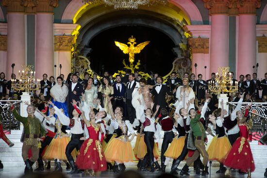 Гала-концерт "Классика на Дворцовой" в Санкт-Петербурге