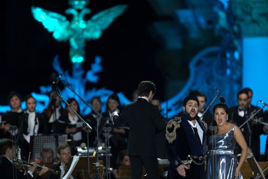 Гала-концерт "Классика на Дворцовой" в Санкт-Петербурге