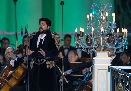 Гала-концерт "Классика на Дворцовой" в Санкт-Петербурге