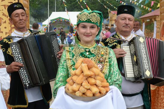 Праздник "Сабантуй" в городах России