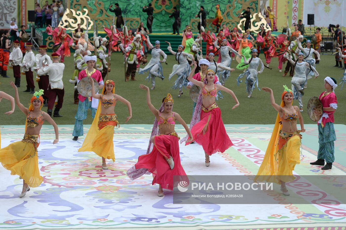 Праздник "Сабантуй" в городах России