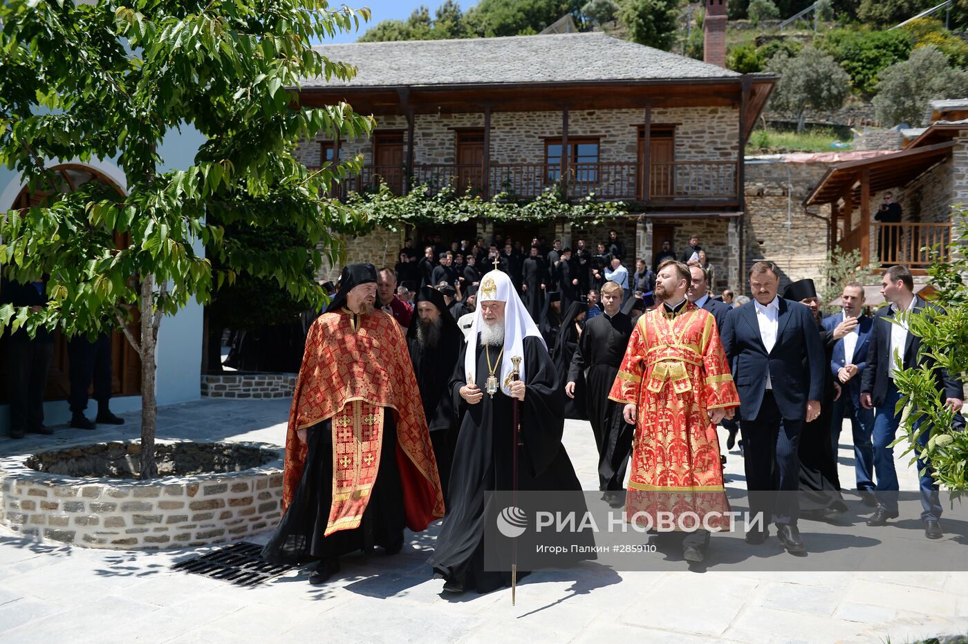 Патриарх Кирилл посетил священную гору Афон