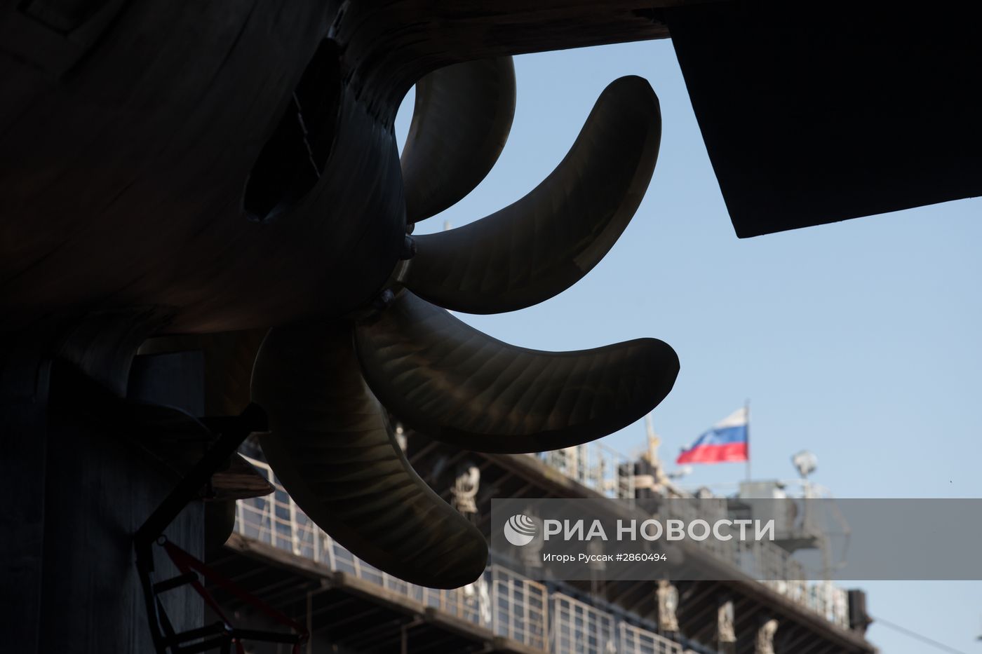 Спуск на воду подлодки "Колпино" в Санкт-Петербурге