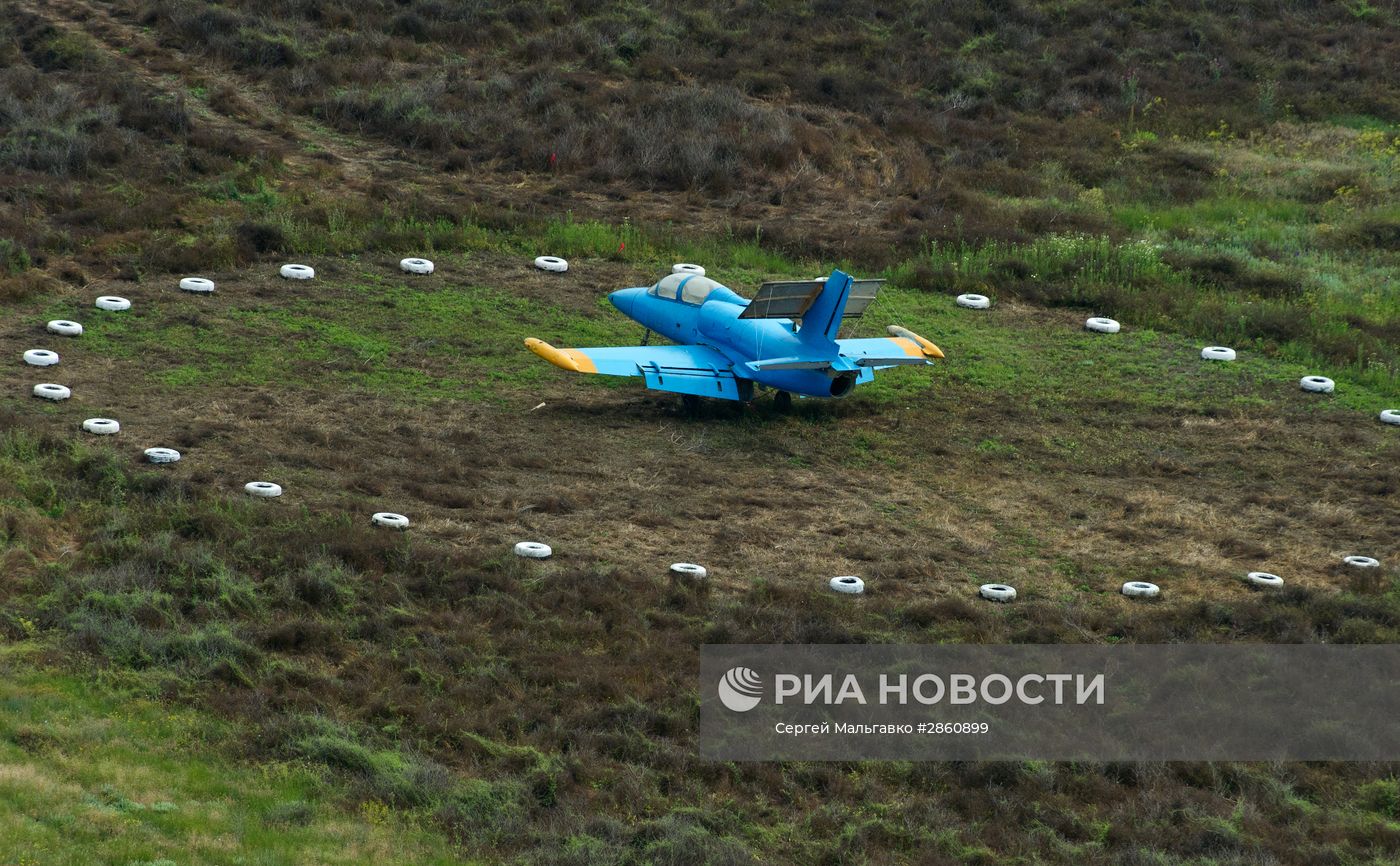 Подготовка к Всероссийским соревнованиям военных летчиков "Авиадартс-2016" в Крыму