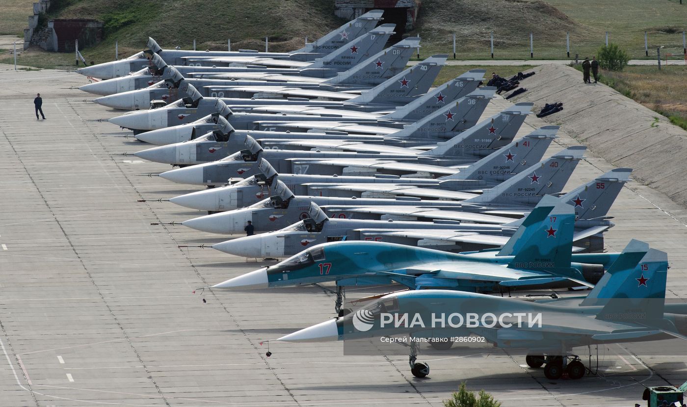 Подготовка к Всероссийским соревнованиям военных летчиков "Авиадартс-2016" в Крыму
