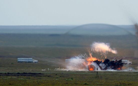 Соревнования военных летчиков "Авиадартс-2016"