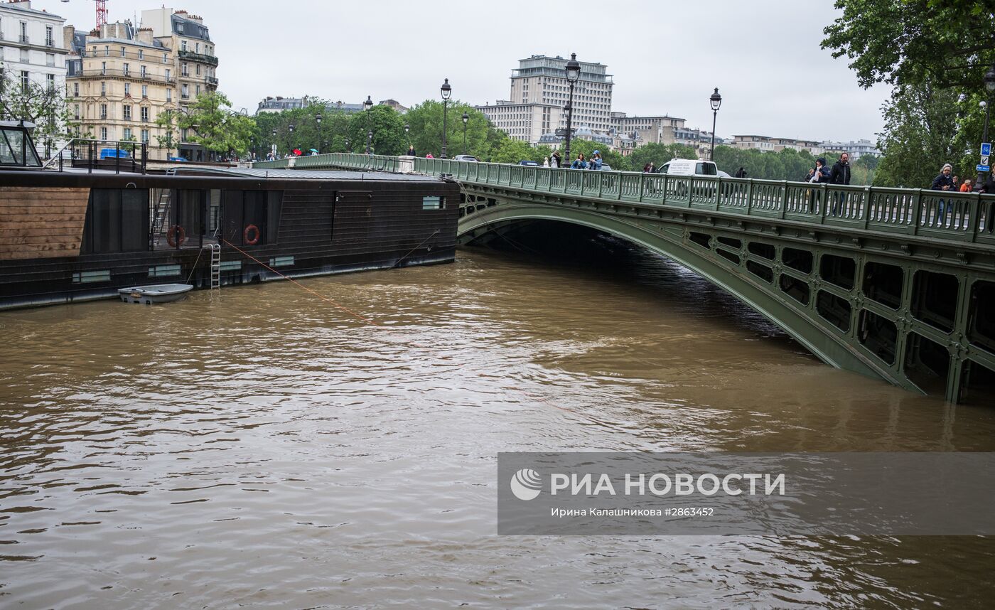 Наводнение в Париже