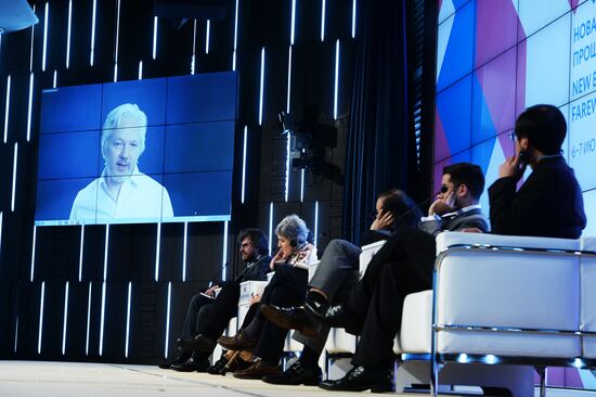 Форум "Новая эпоха журналистики: прощание с мейнстримом". День второй