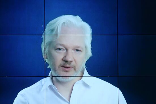 Форум "Новая эпоха журналистики: прощание с мейнстримом". День второй