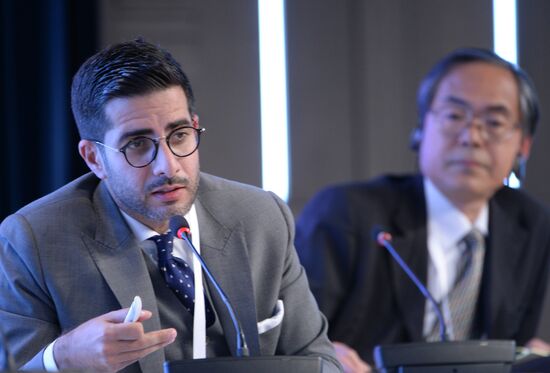 Форум "Новая эпоха журналистики: прощание с мейнстримом". День второй