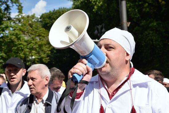 Акция протеста работников Чернобыльской зоны в Киеве