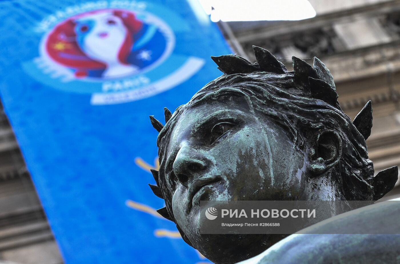 Подготовка к чемпионату Европы по футболу в Париже