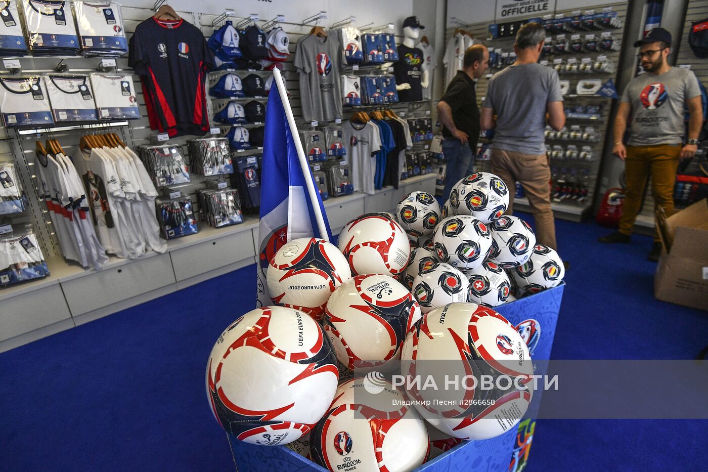 Подготовка к чемпионату Европы по футболу в Париже