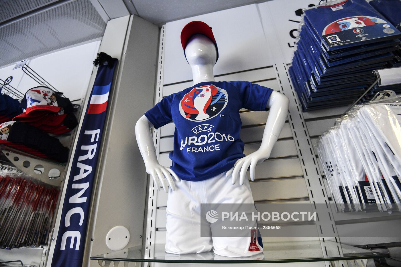 Подготовка к чемпионату Европы по футболу в Париже