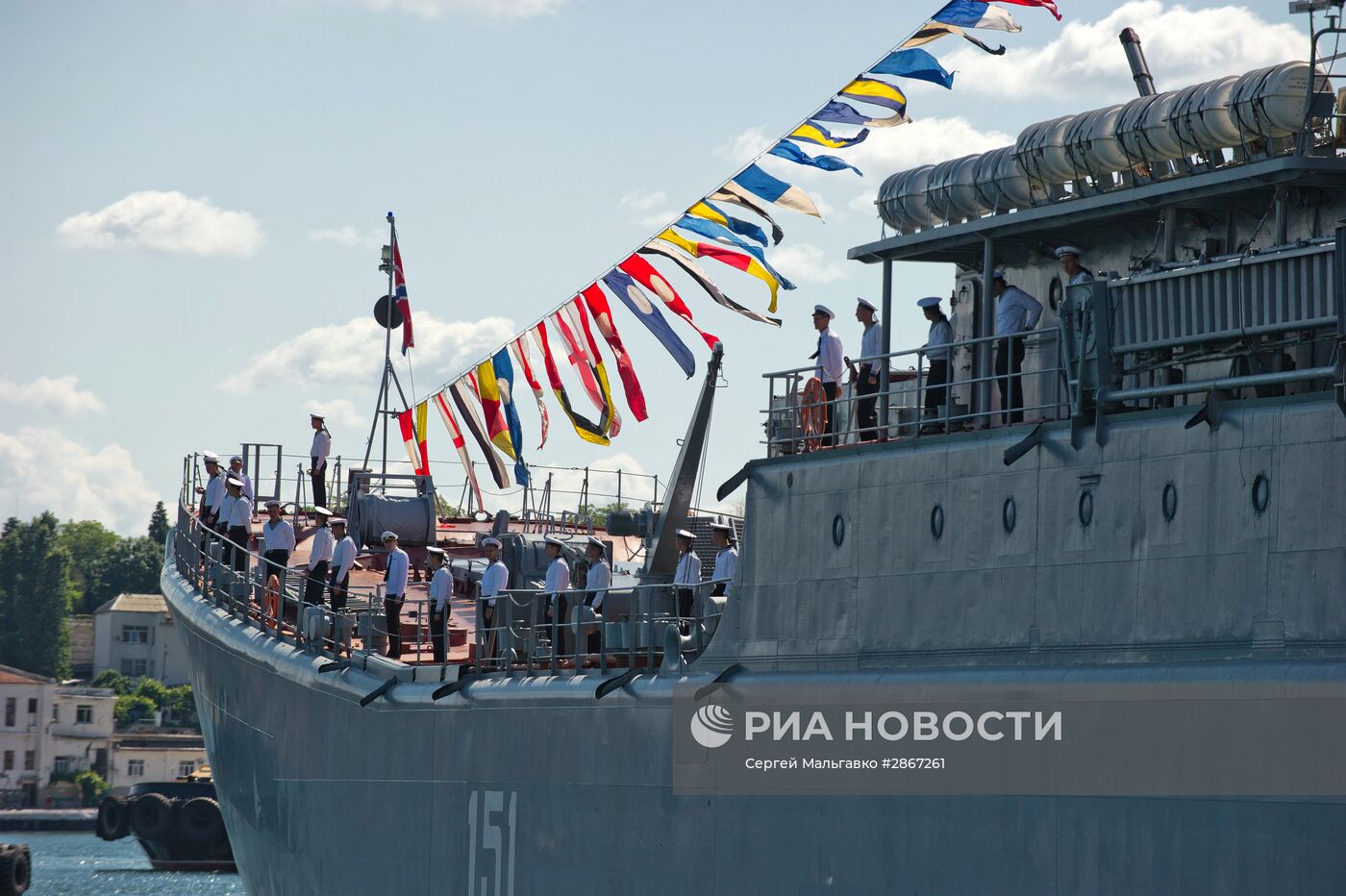 Прибытие нового сторожевого корабля "Адмирал Григорович" в Севастополь